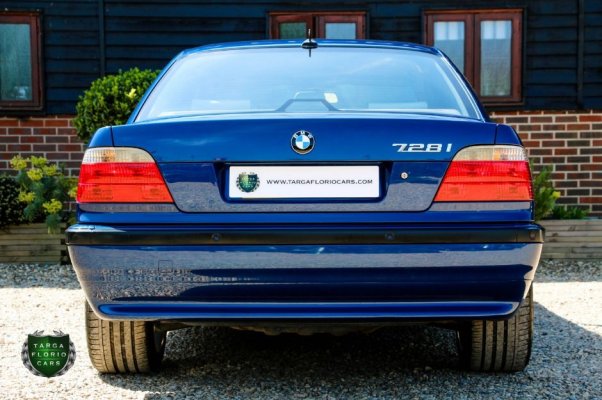 22248_targafloriocars_bmw-7-series-728i-sport_blue16.jpg