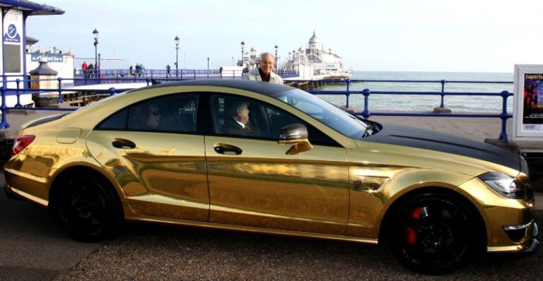 Gulzar_Goldfinger_Mercedes_Pier_Eastbourne_Copyright_Photograph_V8_Lions_Hotels_HMRC.jpg