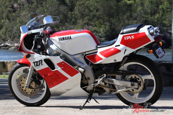 BikeReview-TZR-3MA-2.jpg