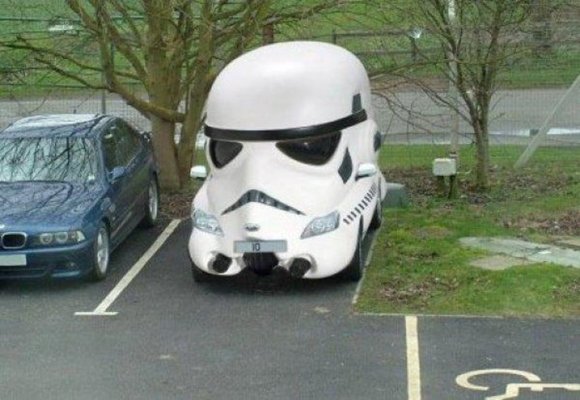 Full--Stormtrooper-Car-2721870125.jpg