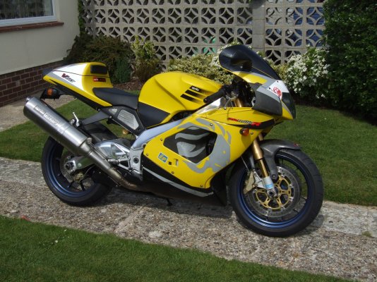 Aprilia RSV Mille R.jpg