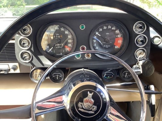 Rover-p5b-6707be6890663.jpg