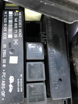 R129 - 1996 - Fuse 13 - Multi relay intermittent issue ...