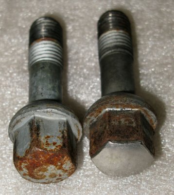 wheel bolts.jpg