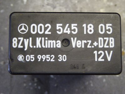 Simple question-W126, Fuel pump relay-where? - PeachParts Mercedes