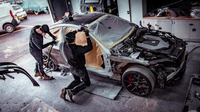 Golding-Barn-garage-Merc-C63-wide-arches-8-1536x865.jpg