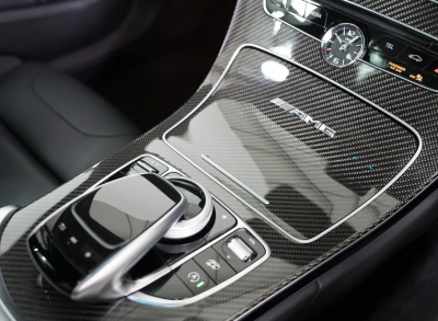 C63 AMG Console.png