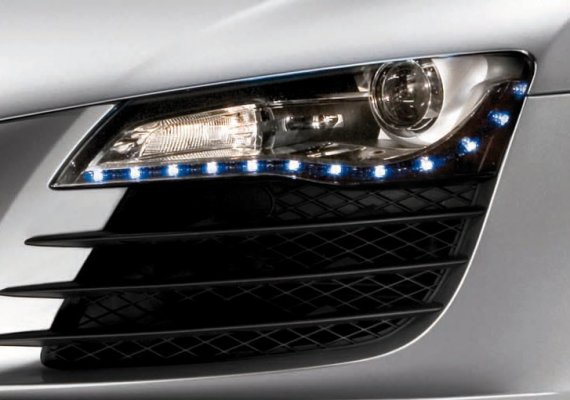 Audi-R8-LED-headlight-detail-lg.jpg