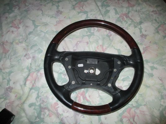 R230 wheel .JPG