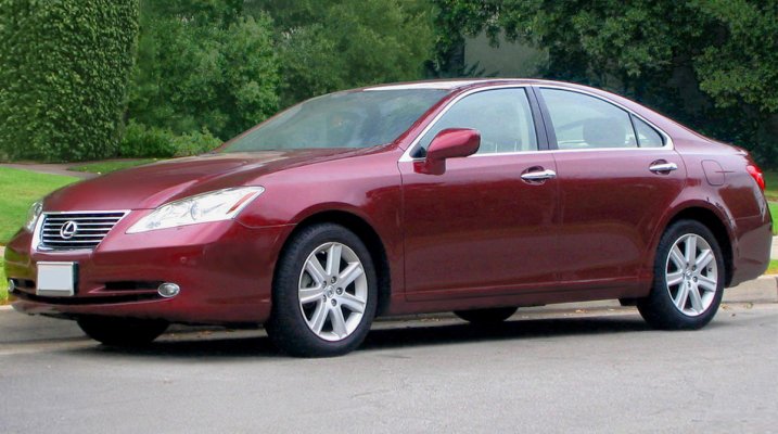 Lexus_ES_350_Royal_Ruby_Red_Metallic.jpg