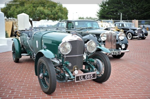 29-Bentley-4-25Ltr-DV-11-RMM-01-800.jpg