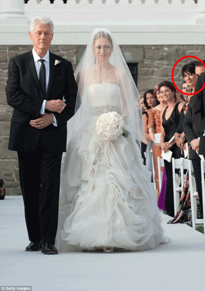 Ghislaine-at-Chelsea-Clintons-wedding.gif