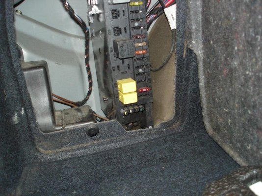 Inside of Fuse Box - 2 Yellow Relays are Polarity-Reversing Relays.JPG