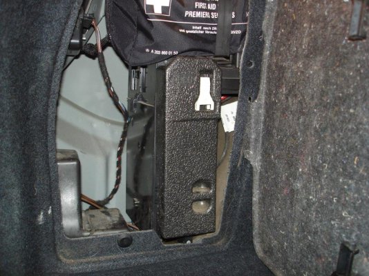 Fuse and Relay Box on Left-Side of Boot.JPG