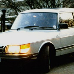 SAAB 900T 16v - Oooh! Electric windows and cruise control - 35 years ago!