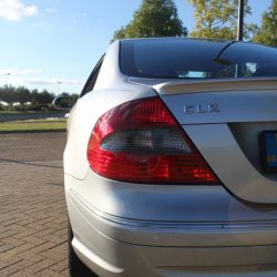 2005+ Facelift Avantgarde/AMG Facelift rear light clusters.