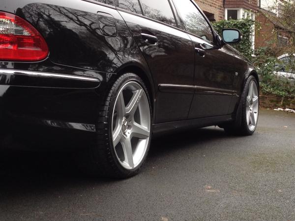 19" AMG III's from a CLS. The ET is different to E Class so the wheels protrude just a bit further, filling the arches nicely.