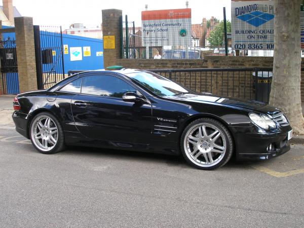 Brabus V8 CFF Front Side 3