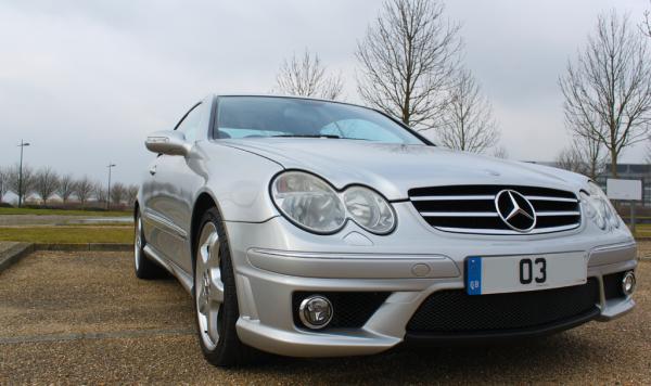 CLK63 AMG Front bumper with Carbon Wrap central cut out