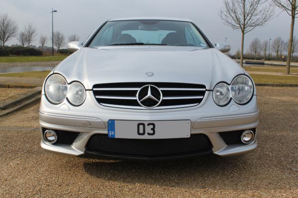 CLK63 AMG Front bumper with Carbon Wrap central cut out