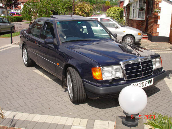 Front grill colour coded in midnight blue.