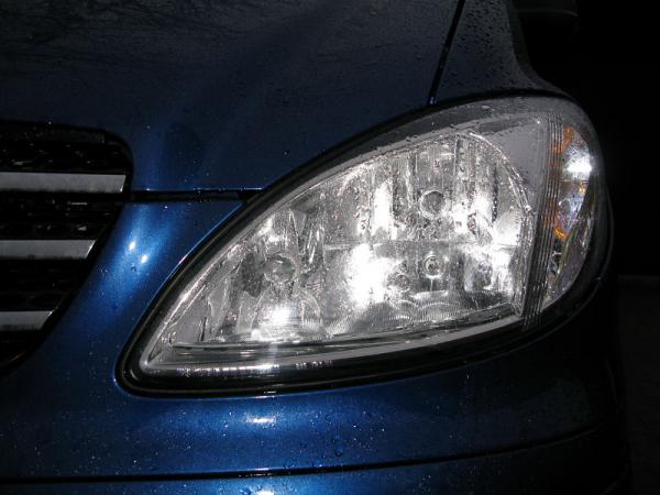 Headlamp & foglight detail