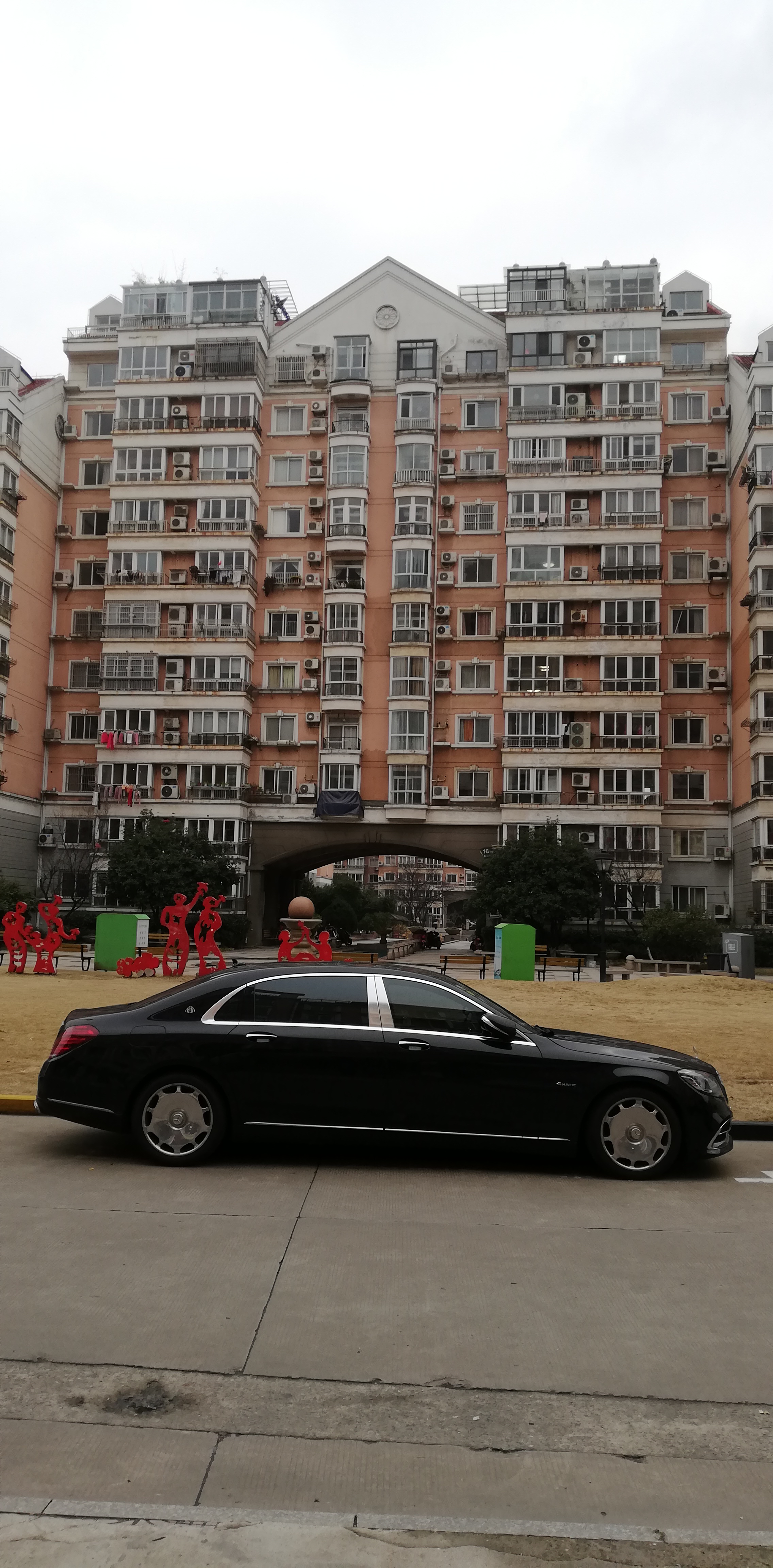 Maybach S450 in Changzhou, CN