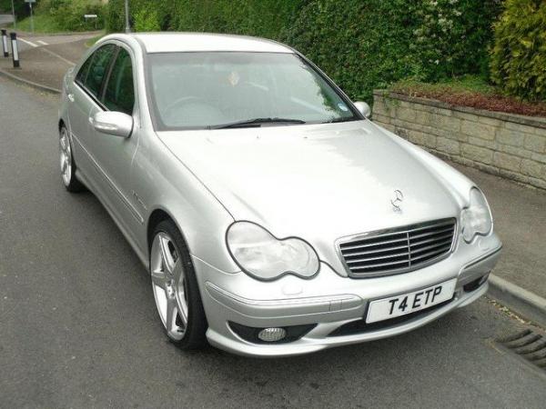 mercedes benz c class saloon c32 4dr auto 2056269545 640x480