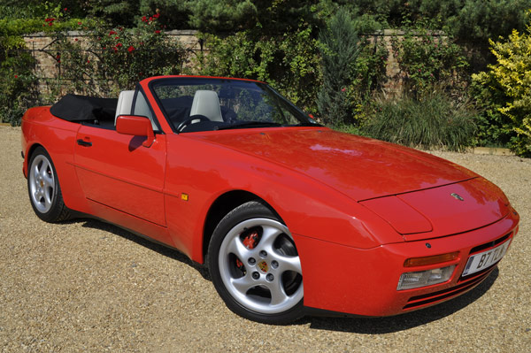 Porsche944S2 main