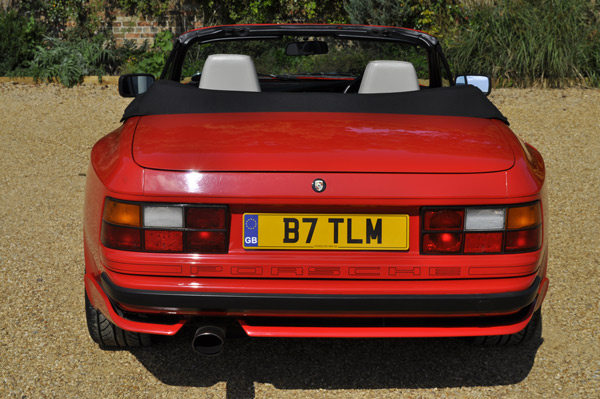 Porsche944S2 rear