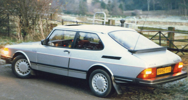 SAAB 900T 16v - faster than the 99T, but just not as exciting.