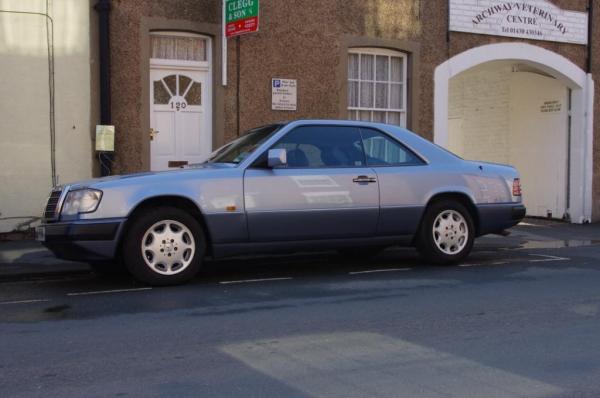 There is only some slight bubbling on the rear arches otherwise it looks great.