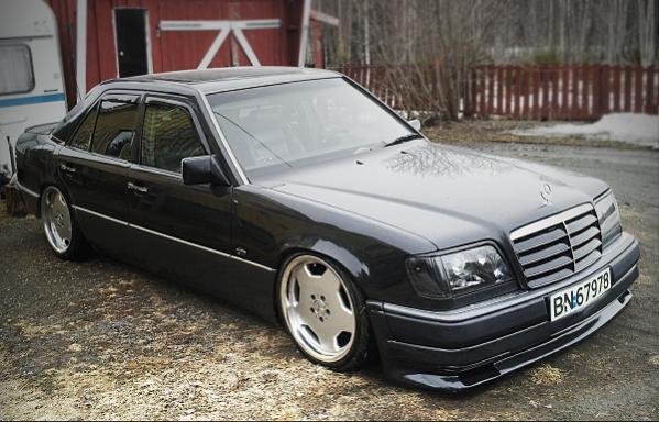 W124merce600x385