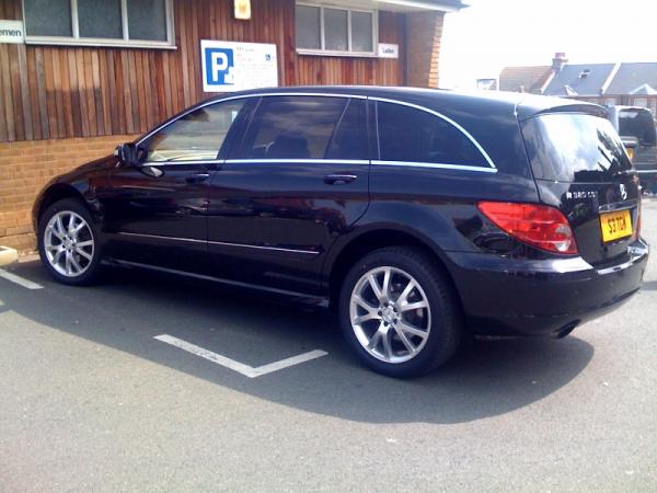 with the new 20" alloys - why are those parking bays so small?